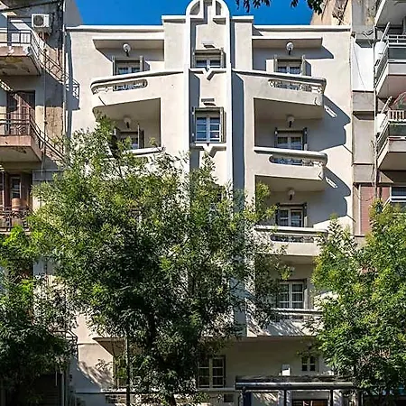 72 Ad Hotel 3*